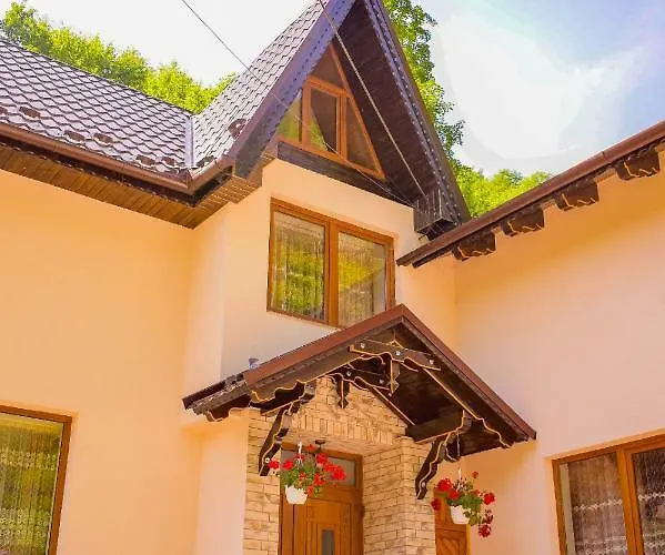 Pensiunea La CernatPensiune